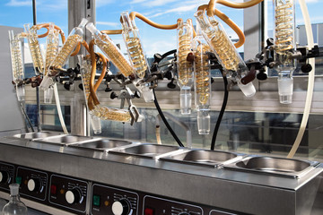 reflux condenser / reflux condensing equipment in a laboratory
