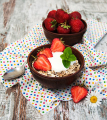 Muesli with strawberries