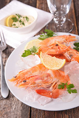 fresh shrimp and sauce