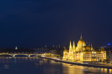Fototapeta na wymiar Hungarian Parliament Building And Danube River, Budapest, Hungary