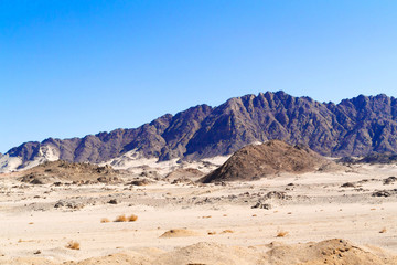 Road to Luxor from Safaga.