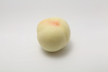 The Shimizuhakutoh is white, is sweet and is a fresh luxury peach. Local specialties of Okayama-ken.