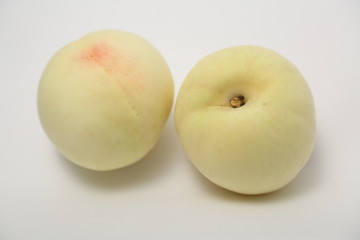 The Shimizuhakutoh is white, is sweet and is a fresh luxury peach. Local specialties of Okayama-ken.