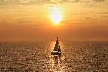 Obraz na płótnie Canvas Sunset Sailboat in the Baltic Sea Germany