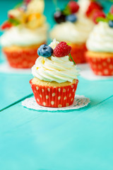 cupcakes with summer berries