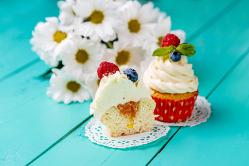 cupcakes with summer berries