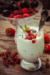 ice cream with fresh fruit