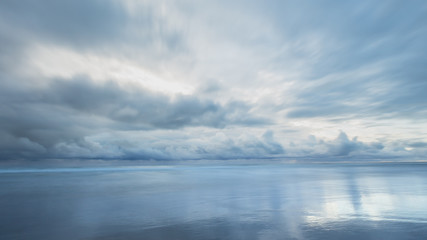Fototapeta na wymiar Strand Wolken 