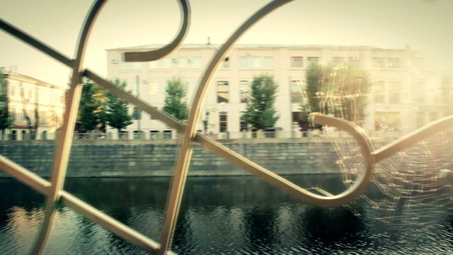 Spider web at the grid