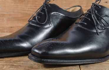 Luxury classic black shoes