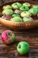 few small apples
