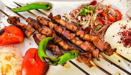 ciğer çöp şiş yemeği