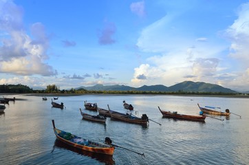 Fototapeta premium fisherman rowing at Krabi, Thailand
