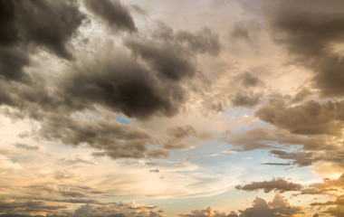 Fototapeta na wymiar sunset with clouds