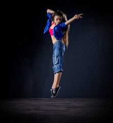 Fototapeta na wymiar Young girl modern dancer (normal ver)