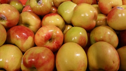 Appleso at a produce stand 