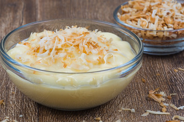 Coconut cream pudding with toasted coconut