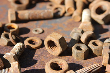 Metal_corrosion, nuts, bolts