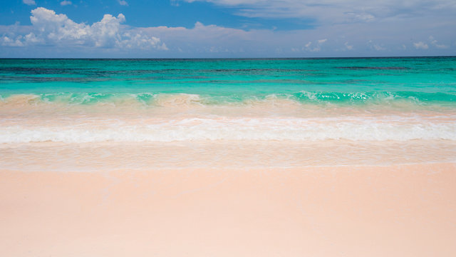 Pink Sand Beach, Harbour Island, Bahamas