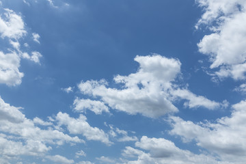 Fototapeta na wymiar clouds, clouds, clouds, sunny day, sunshine, blue skies, white clouds