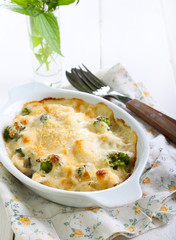 Cauliflower and broccoli gratin
