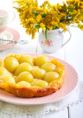Pear tarte tatin