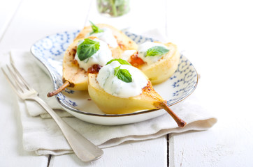 Baked pears