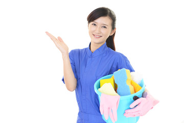 笑顔の女性作業員