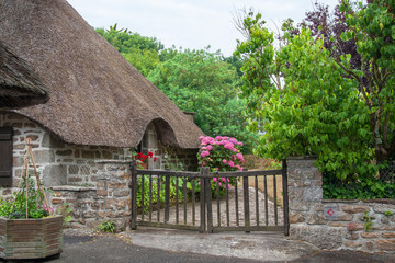 Chaumière bretonne à Kérascoet, Finistère, Bretagne 