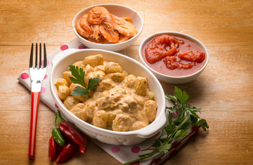 gnocchi with shrimp sauce and tomatoes
