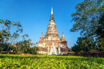 Fototapeta premium Wat yai chaimongkol