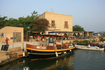 Sicilia,Marsala,le saline.
