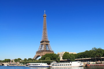 La Tour Eiffel à Paris, France