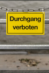 Bilder und Videos suchen: "durchgang verboten"