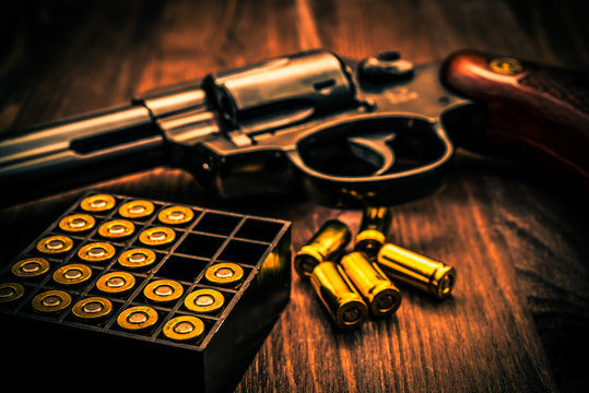 Handgun With One Bullet Russian Roulette Stock Photo - Download Image Now -  Gun, Loading, Russian Roulette - iStock