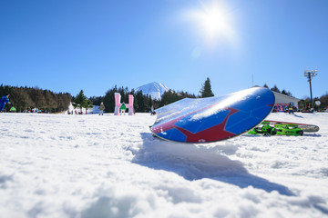Snow and ski at the mount fuji.