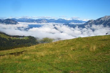 Fototapeta na wymiar Berge und Wolken