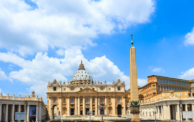 Fototapeta na wymiar The Papal Basilica of St. Peter at the Vatican city, Rome, Italy