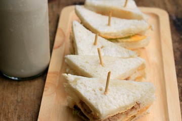 tuna sanwich and soy milk