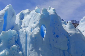 Papier Peint photo autocollant Glaciers Window in Blue Ice