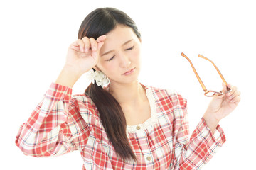 頭痛を訴える女性