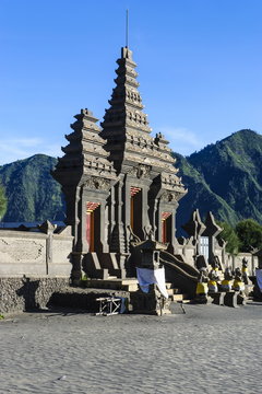 Hindu temple complex, Mount Bromo, Bromo Tengger Semeru National Park, Java, Indonesia