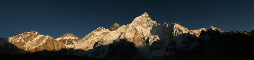Tableaux ronds sur aluminium brossé Everest Mount Everest and the Khumbu Glacier from Kala Patthar, Himalaya