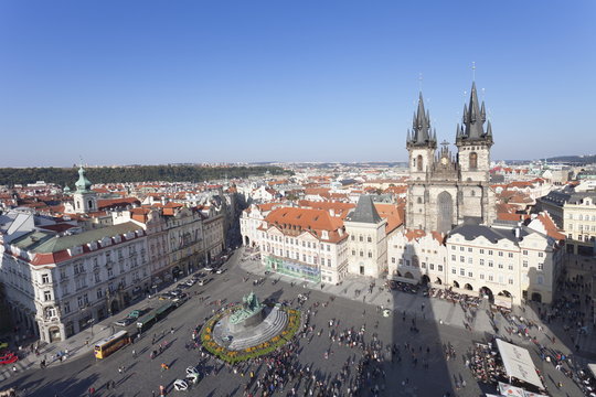 View over the Old Town Square (Staromestske namesti) with Tyn Cathedral, Jan Hus Monument and street cafes, Prague, Bohemia, Czech Republic 
