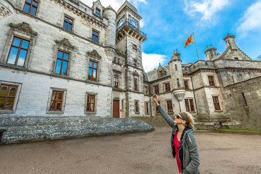 Tourist photographs Dunrobin Castle