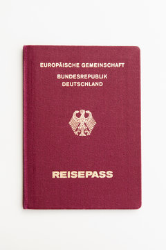 Reisepass - Deutschland - Hintergrund Wei&szlig;
