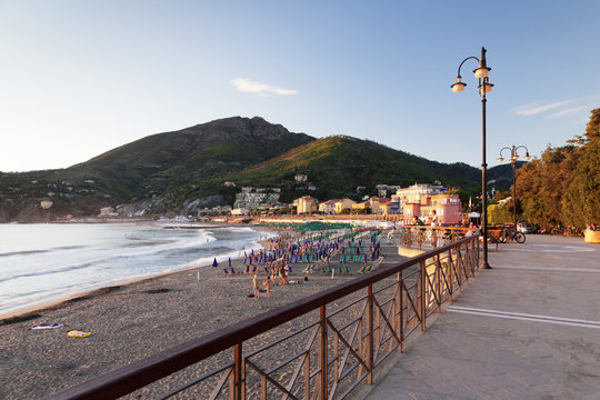 Promenade at the beach of Levanto at sunset, Riviera de Levanto, Cinque Terre, Liguria
