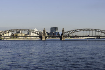 Fototapeta na wymiar View of the old bridge
