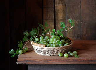 Натюрморт с крыжовником