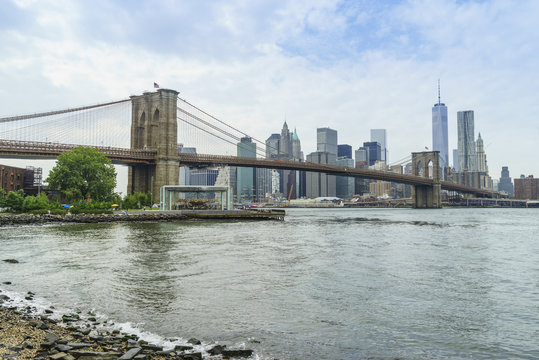 Brooklyn Bridge and Lower Manhattan skyscrapers including One World Trade Center, New York City, New York